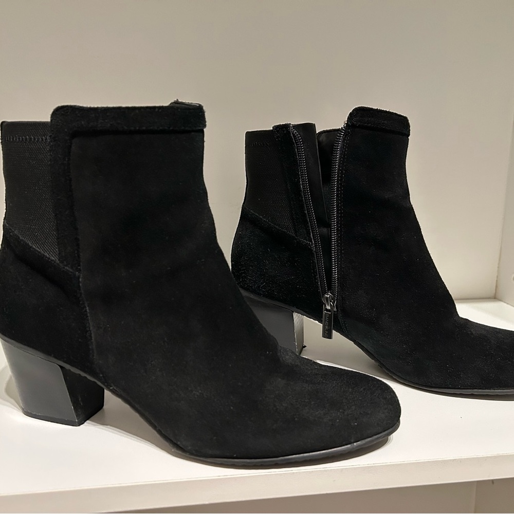 Bandolino Black Suede Ankle Booties